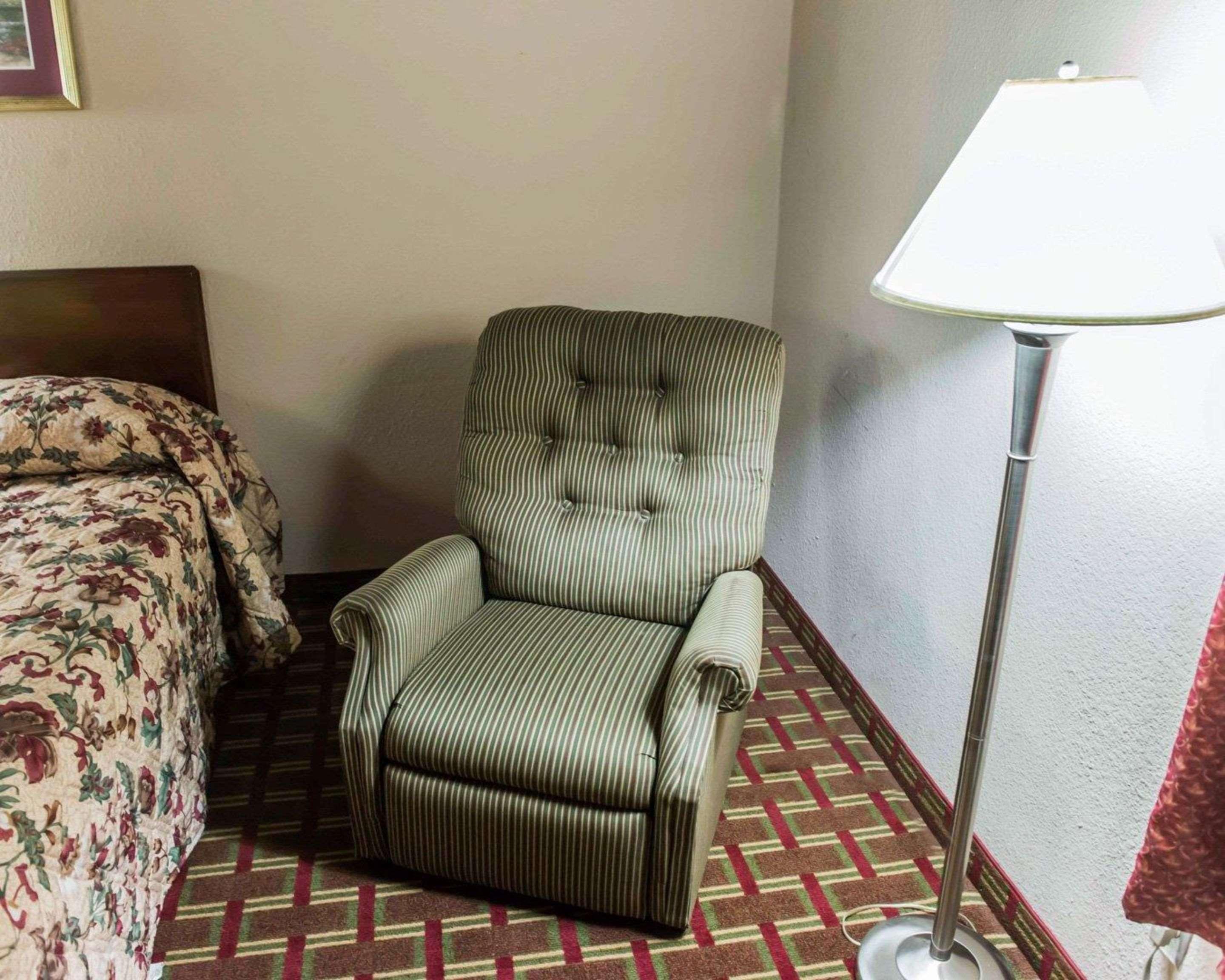 Econo Lodge Tallahassee Near Capital -University Kültér fotó