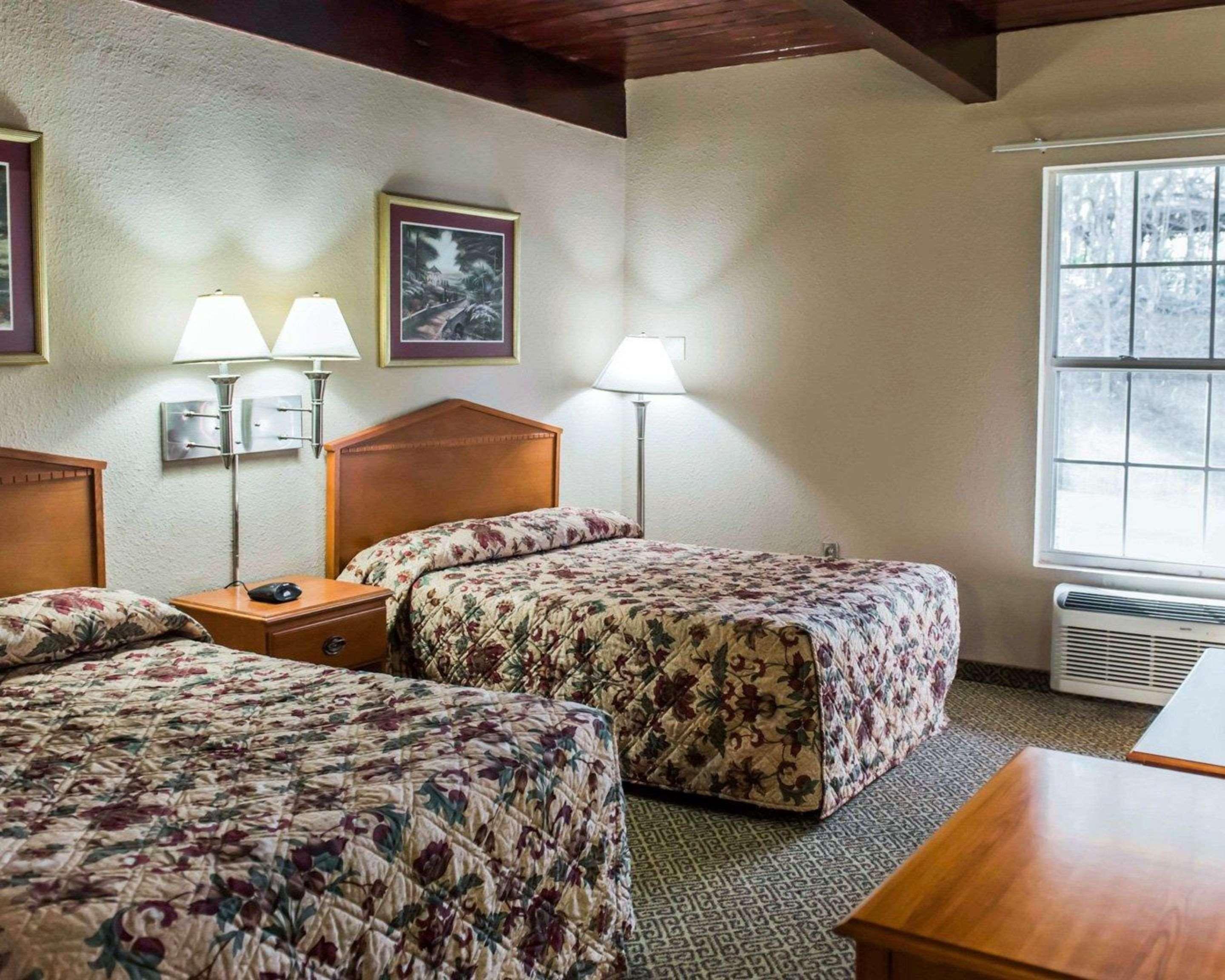Econo Lodge Tallahassee Near Capital -University Kültér fotó